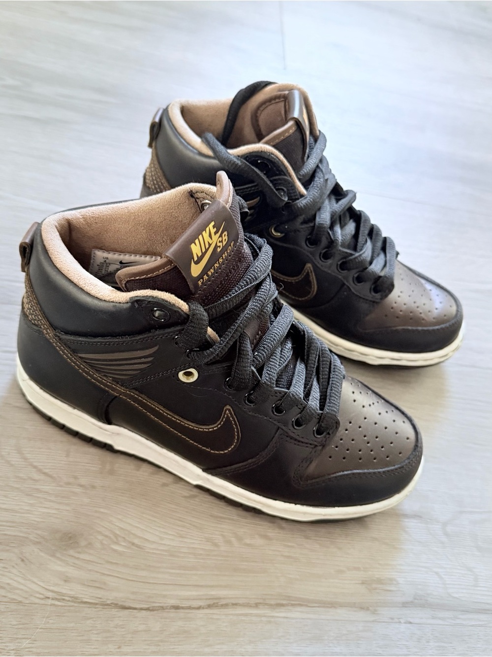 Pawnshop x Nike Dunk High SB size 6